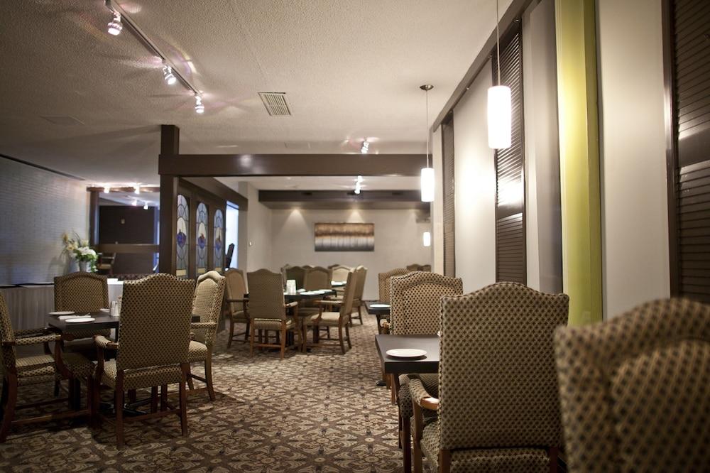 Ramada By Wyndham Pinewood Park Resort North Bay Exteriör bild